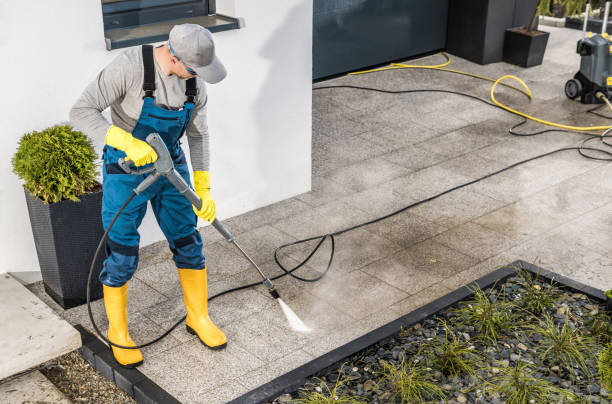 Best House Pressure Washing  in Augusta, WI